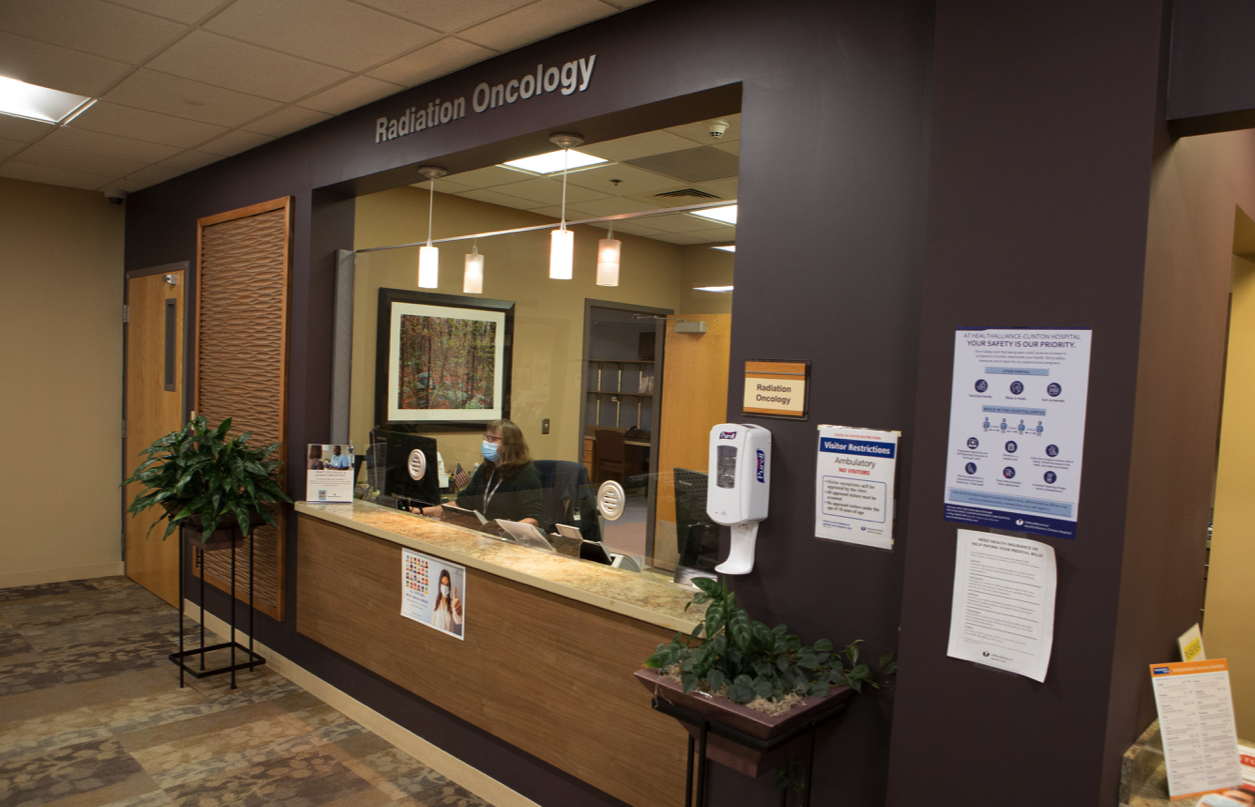 The registration window is shown at the Radiation Oncology department.